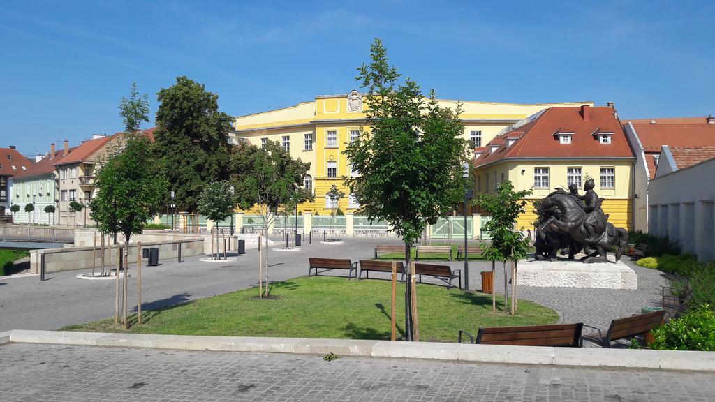 Orchidea Apartman Έγκερ Εξωτερικό φωτογραφία